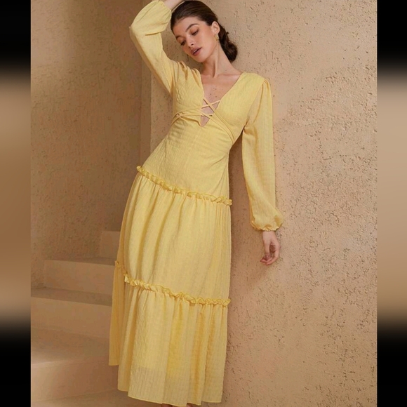 French Style Solid Color Textured Fabric V-Neck Tie-Waist Bow Accent Ruffle - Picture 3 of 4